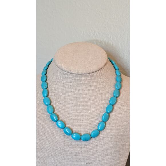Turquoise Color Howlite Bead Choker Necklace - Picture 5 of 5